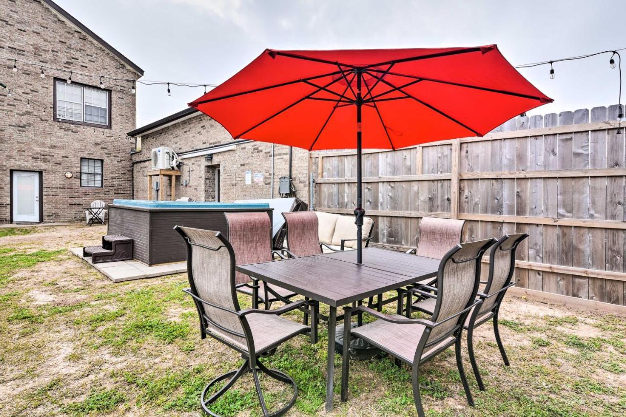 Beautiful Galveston Apt With Deck Less Than 3 Mi To Dtwn! Exteriör bild