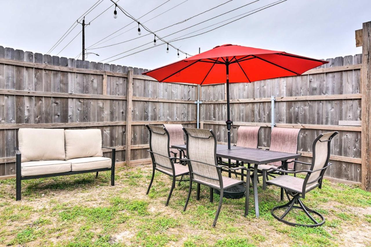 Beautiful Galveston Apt With Deck Less Than 3 Mi To Dtwn! Exteriör bild