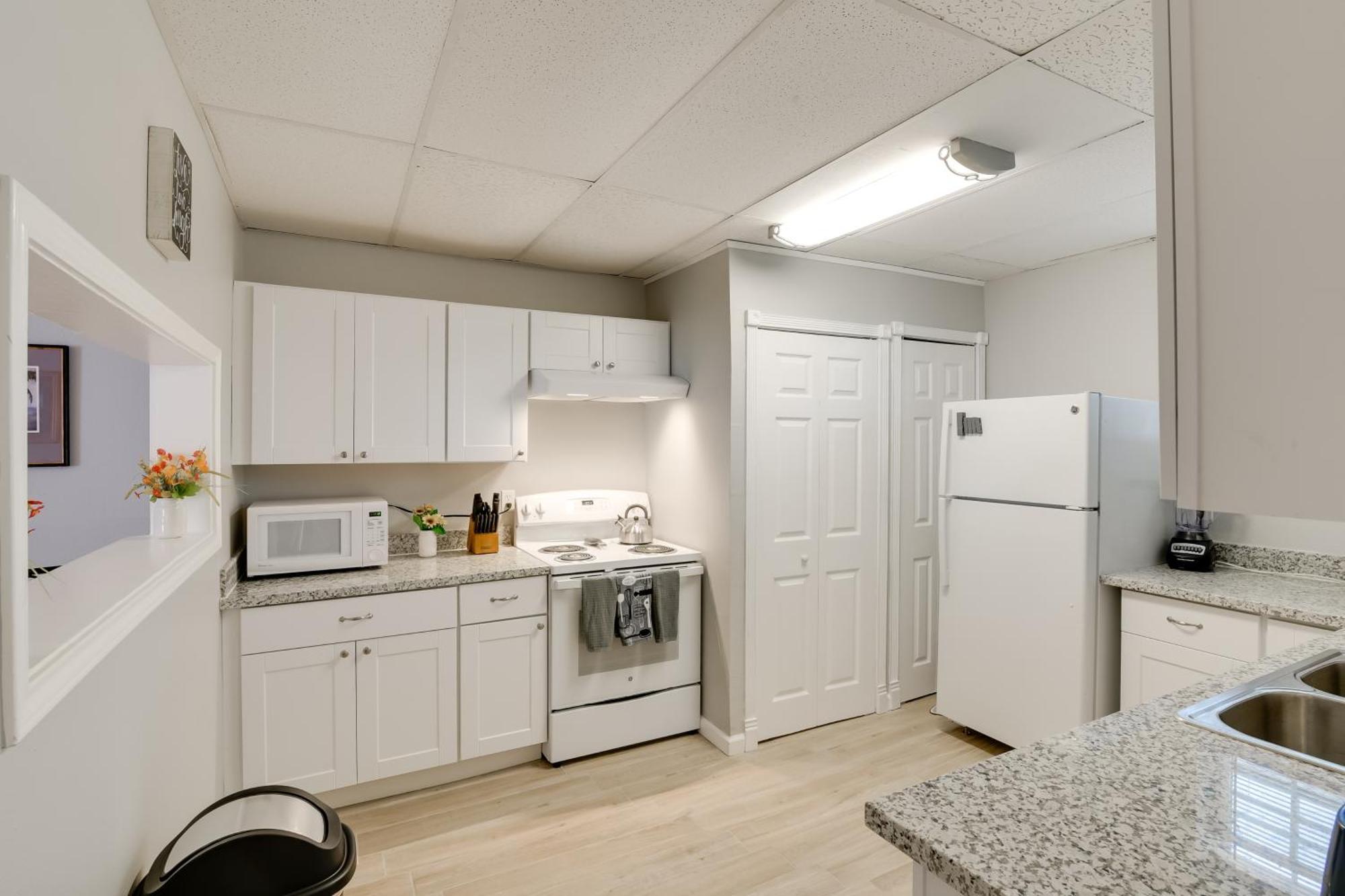 Beautiful Galveston Apt With Deck Less Than 3 Mi To Dtwn! Exteriör bild