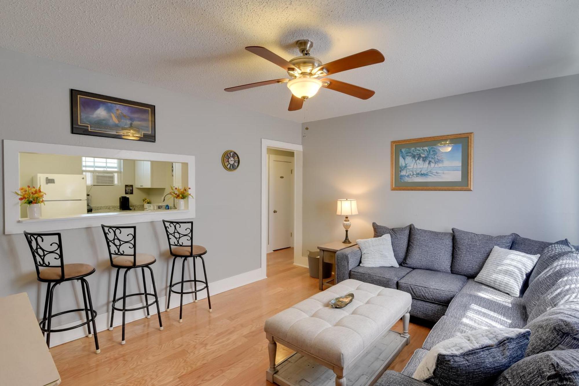 Beautiful Galveston Apt With Deck Less Than 3 Mi To Dtwn! Exteriör bild