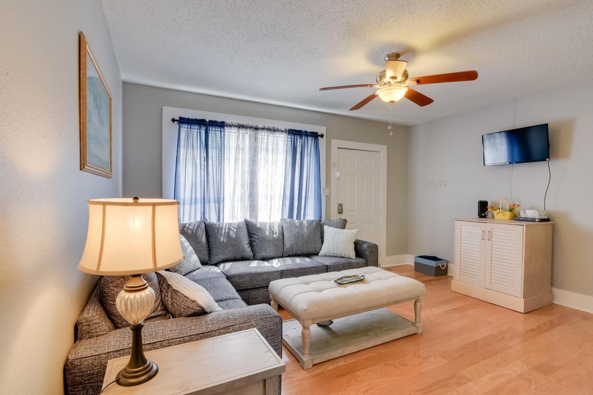 Beautiful Galveston Apt With Deck Less Than 3 Mi To Dtwn! Exteriör bild